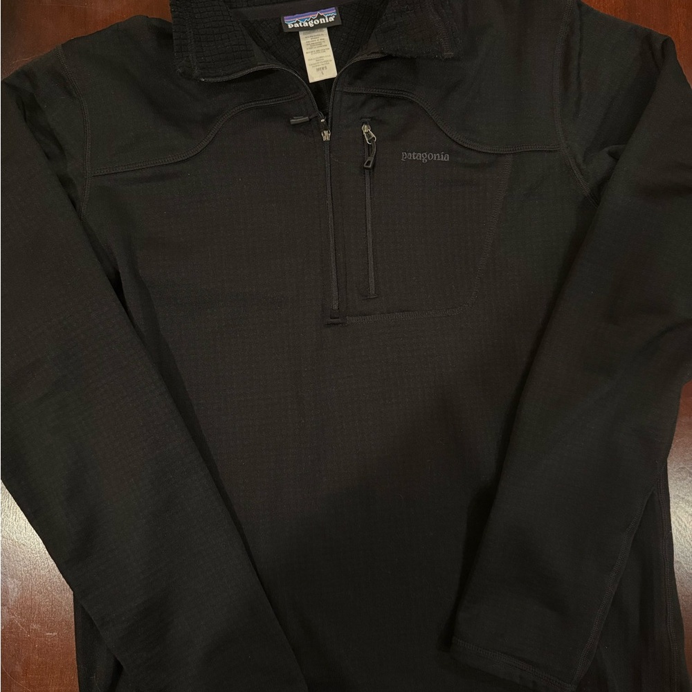 Patagonia Men's R1 Polartech Fleece Pullover Size L, Black, 1/2 Zip